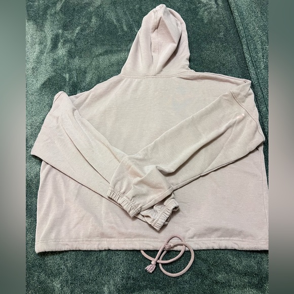 Pink Cropped MISSGUIDED Hoodie - Picture 3 of 4